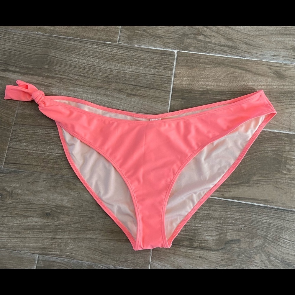 Fabletics women’s Bikini Bottom - Picture 4 of 9